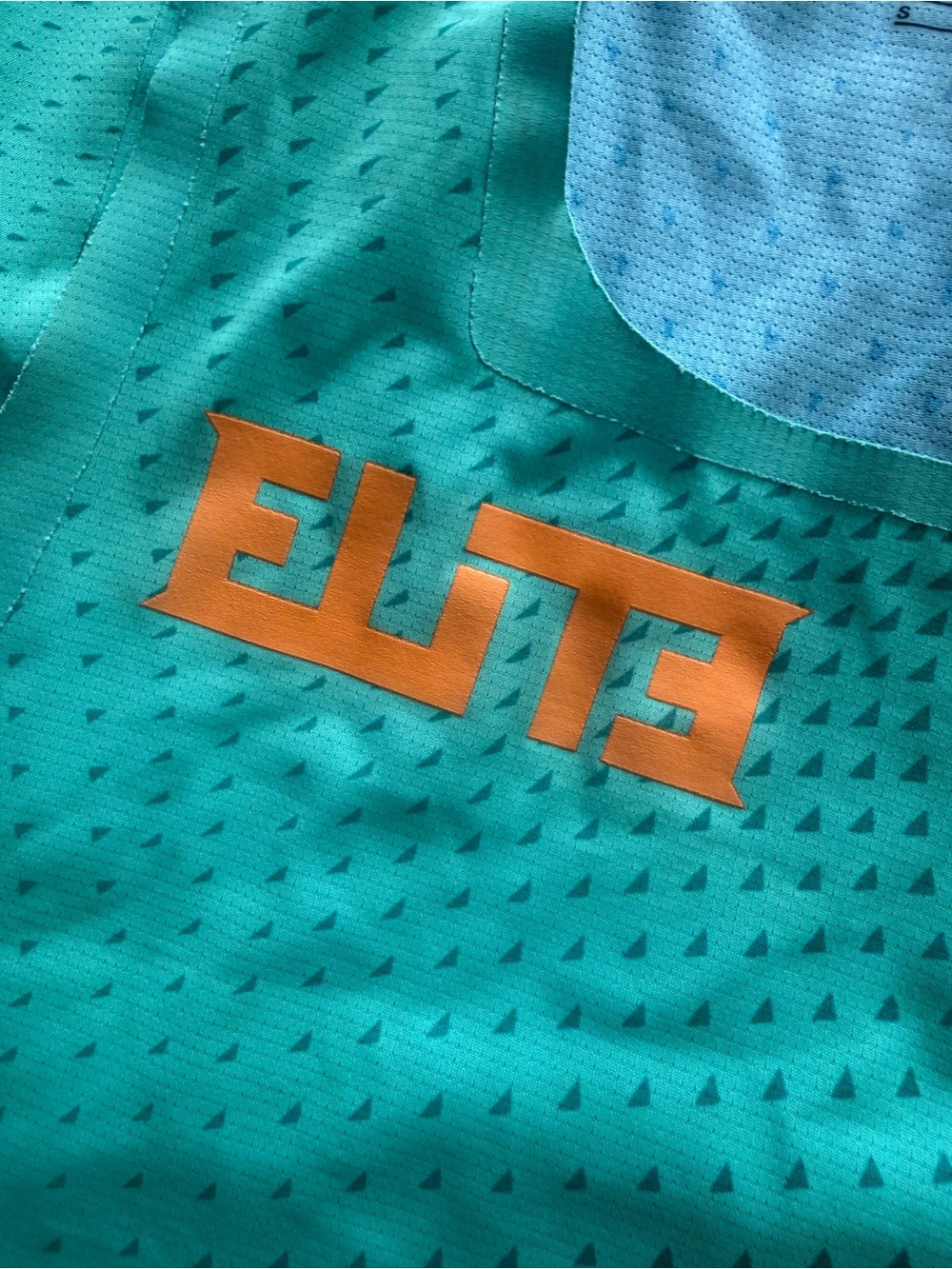 Elite Nike Mint Green Running Tank Top - Picture 4 of 5